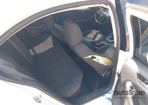 2016 Volkswagen Jetta 1.4T Se z USA, uszkodzony, nr VIN 3VWD67AJ8GM250865